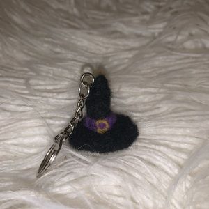 witch hat keychain